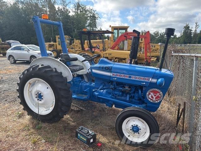 Ford 2000 Traktory