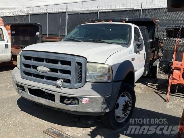 Ford 550 Sklápěče