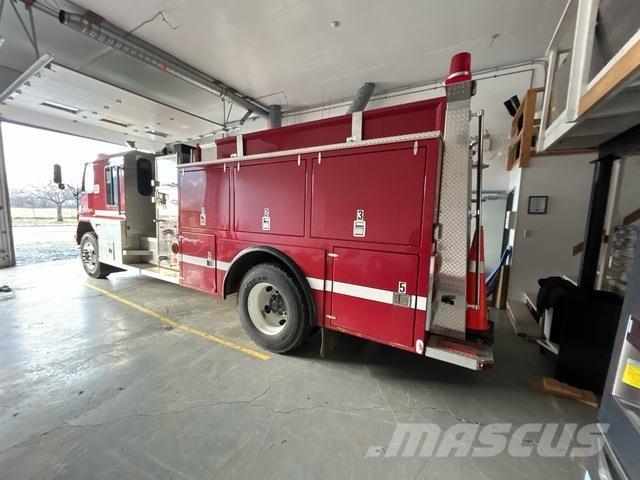 Ford CF8000 Hasičský vůz
