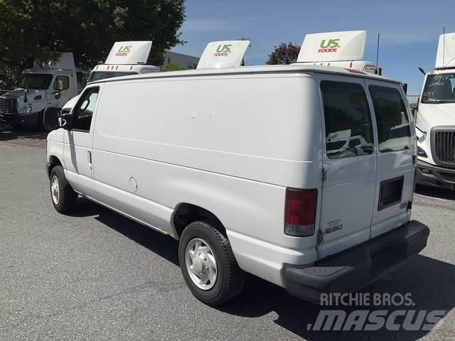 Ford E-150 Dodávky