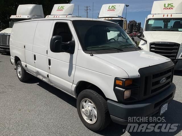 Ford E-150 Dodávky