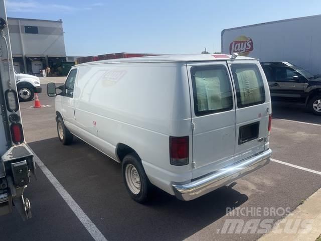 Ford E-150 Dodávky