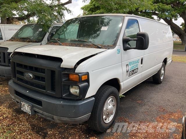 Ford E-250 Dodávky