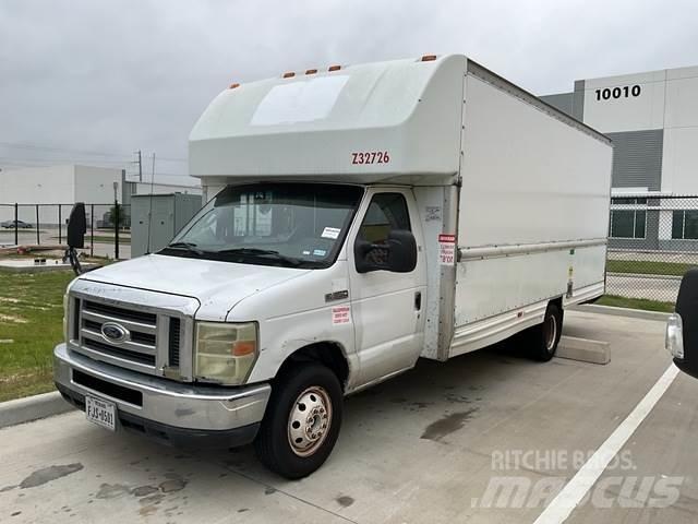 Ford E-350 Dodávky