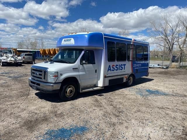 Ford E-350 Minibusy
