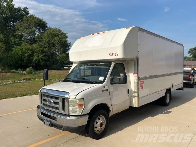 Ford E-350 Dodávky