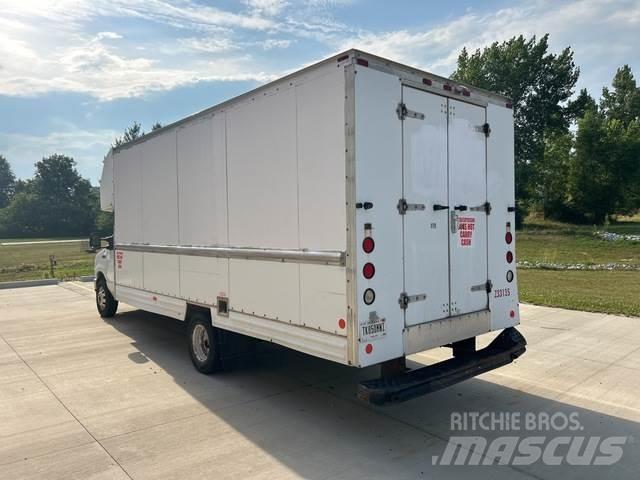 Ford E-350 Dodávky