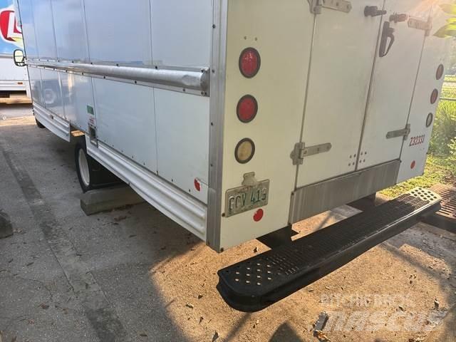 Ford E-350 Dodávky