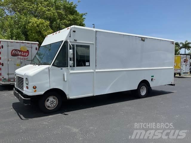 Ford E-350 Skříňová nástavba