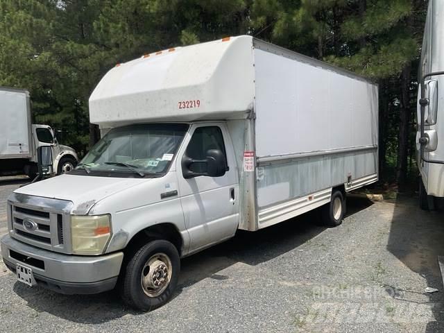 Ford E-350 Dodávky