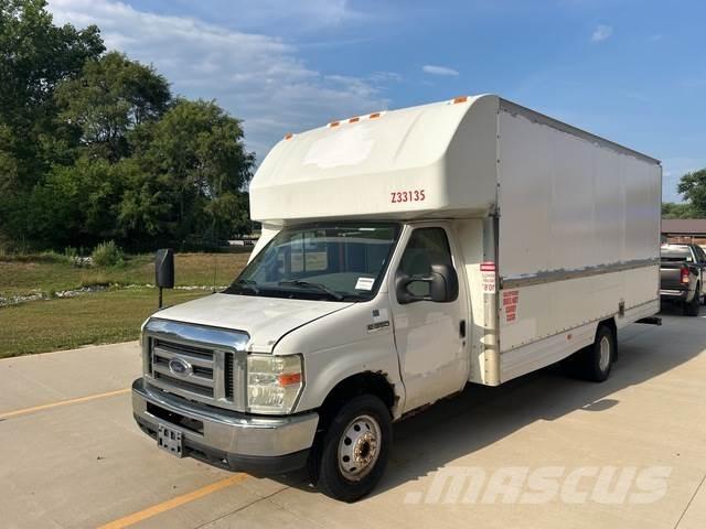 Ford E-350 Dodávky