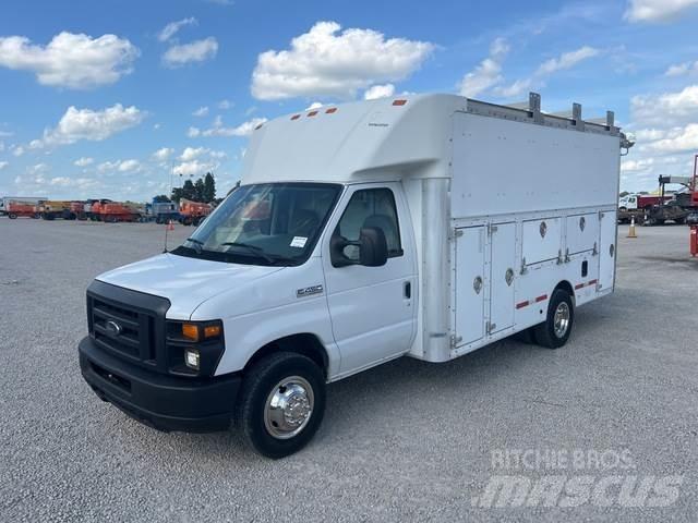 Ford E-450 Pick up/Valník