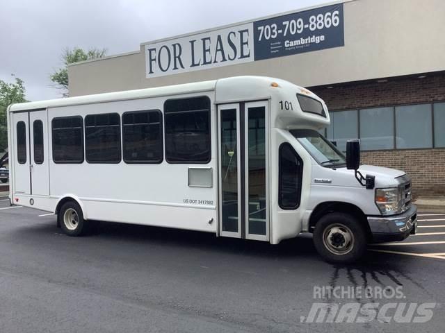 Ford E-450 Minibusy