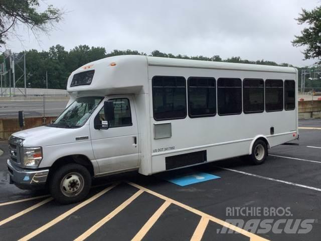 Ford E-450 Minibusy