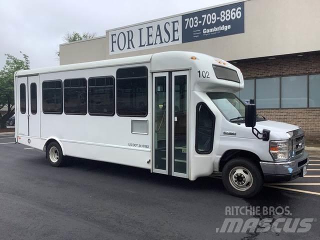 Ford E-450 Minibusy
