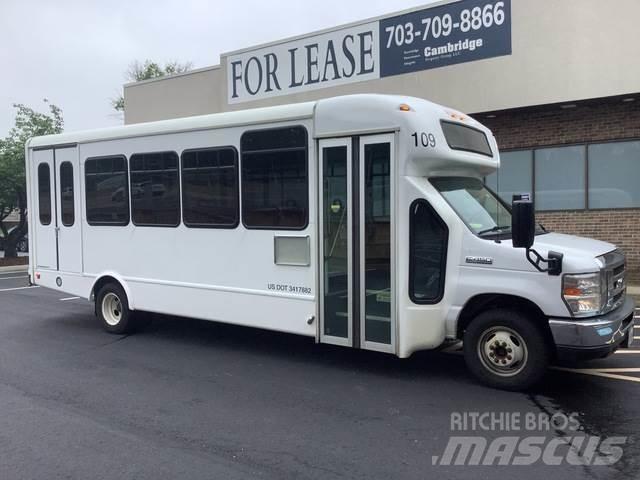 Ford E-450 Minibusy