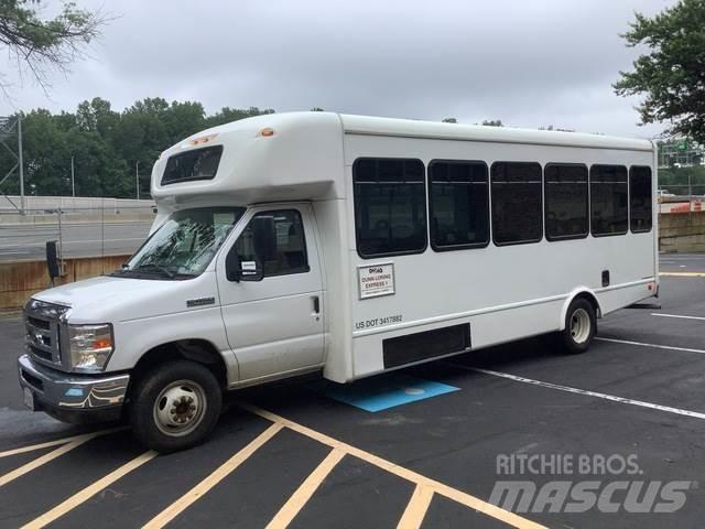 Ford E-450 Minibusy
