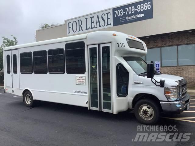 Ford E-450 Minibusy