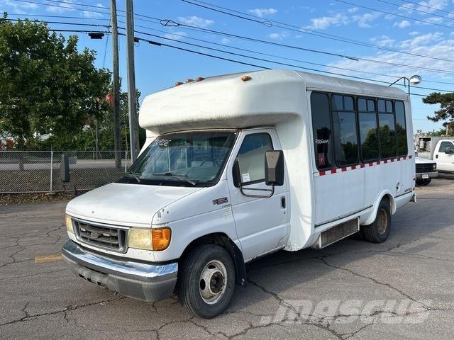 Ford E350 Minibusy