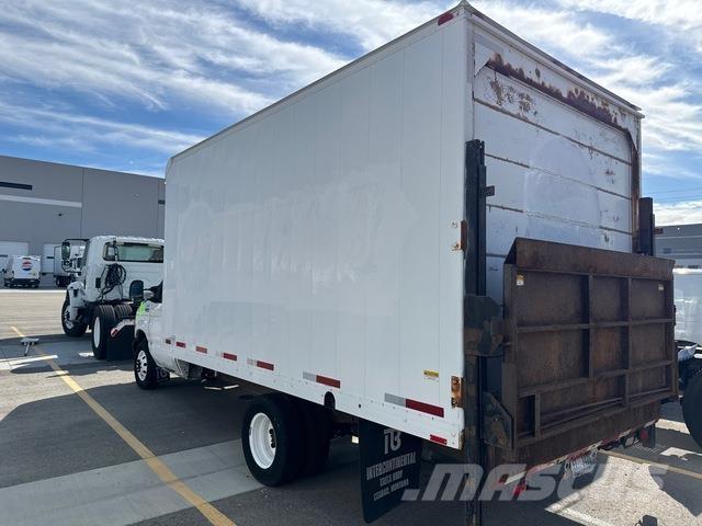 Ford E450 Skříňová nástavba