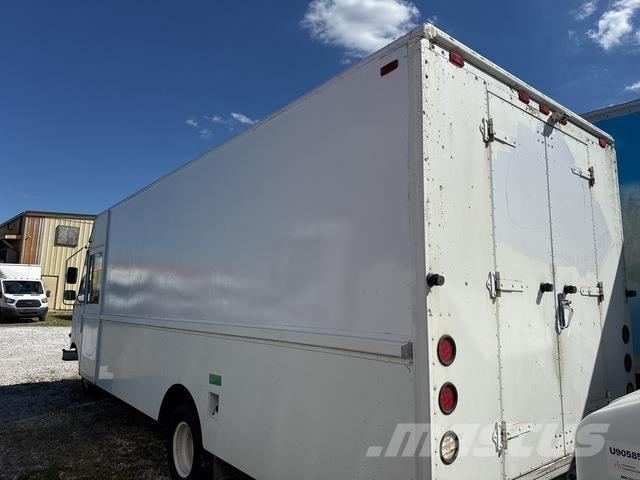 Ford Econoline Skříňová nástavba