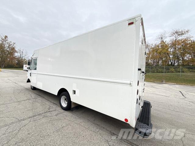 Ford Econoline Skříňová nástavba