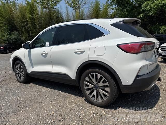 Ford Escape Osobní vozy