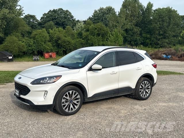 Ford Escape Osobní vozy