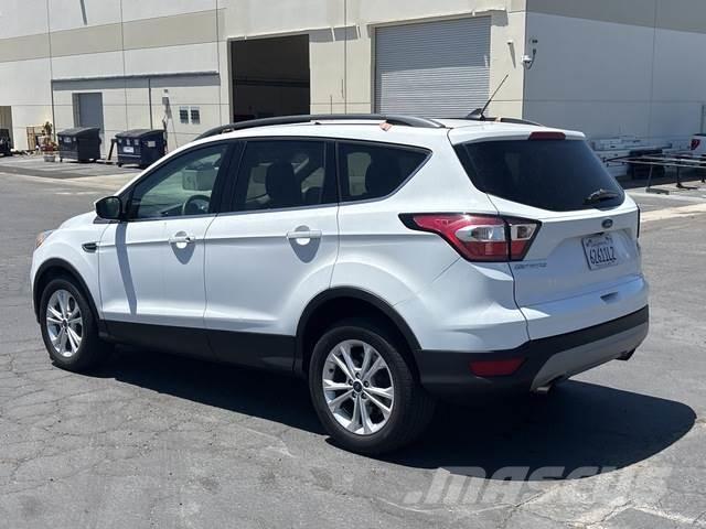 Ford Escape Osobní vozy