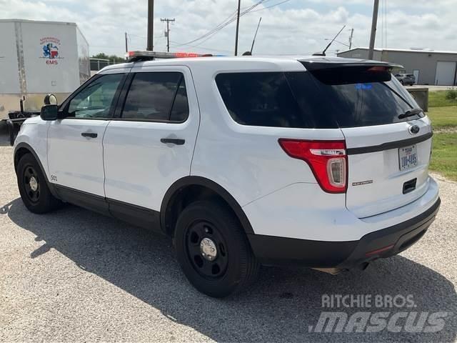 Ford Explorer Osobní vozy