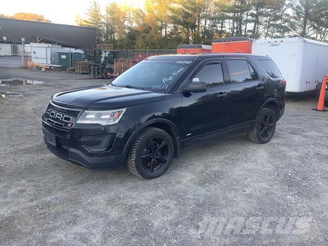 Ford Explorer Osobní vozy