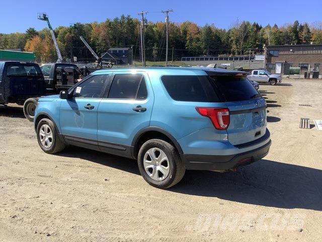 Ford Explorer Osobní vozy