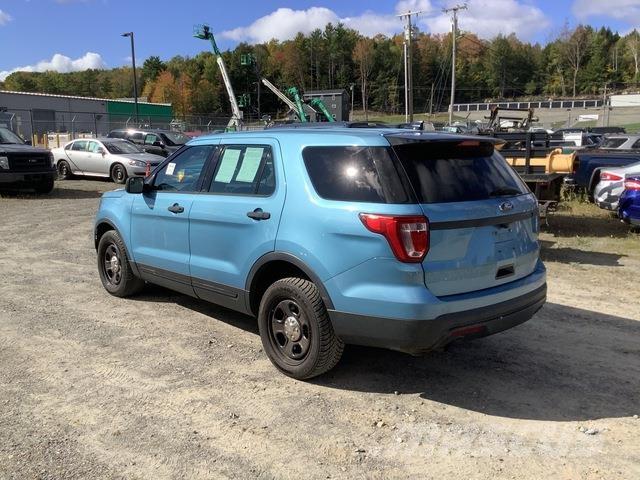 Ford Explorer Osobní vozy