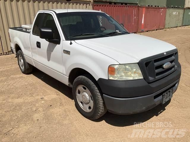 Ford F-150 STX Další
