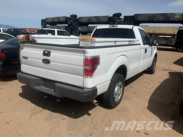Ford F-150 STX Další