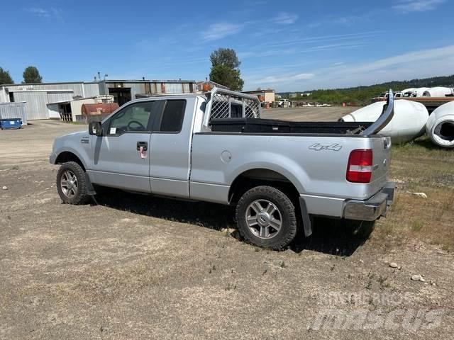 Ford F-150 XL Další