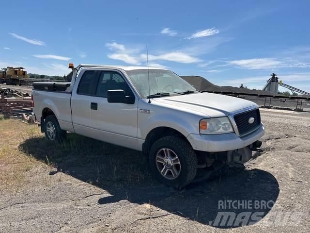 Ford F-150 XL Další