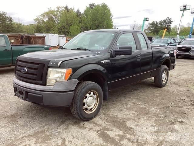 Ford F-150 XL Další