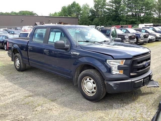 Ford F-150 XL Další