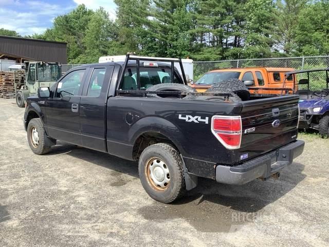 Ford F-150 XL Další
