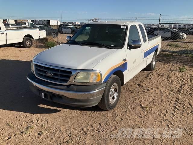 Ford F-150 XLT Další