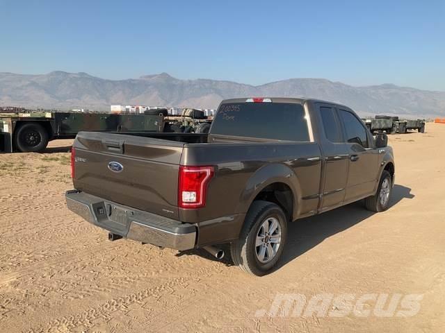 Ford F-150 XLT Další