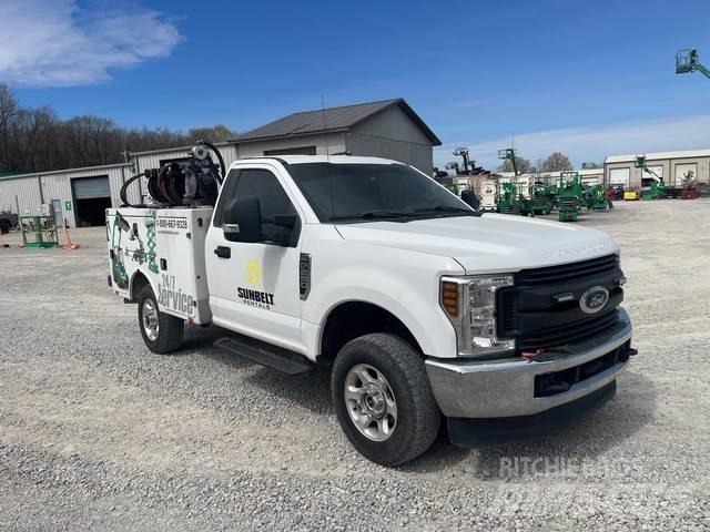 Ford F-250 Komunální / Multi-užitková vozidla