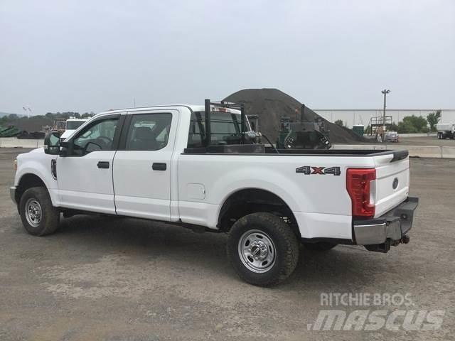 Ford F-250 Další
