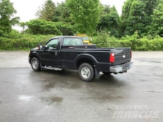 Ford F-250 Další