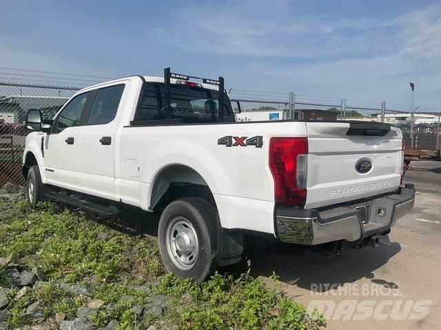 Ford F-250 Další