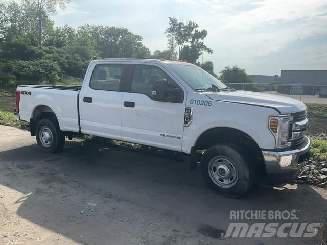 Ford F-250 Další