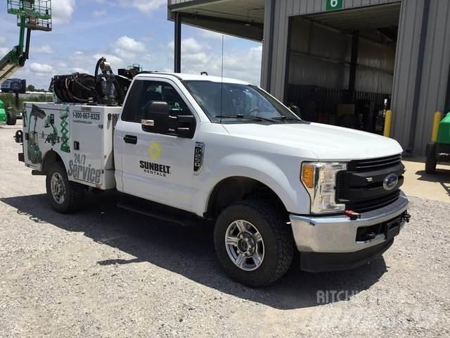 Ford F-250 Komunální / Multi-užitková vozidla
