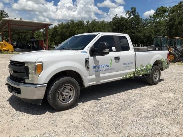 Ford F-250 Další