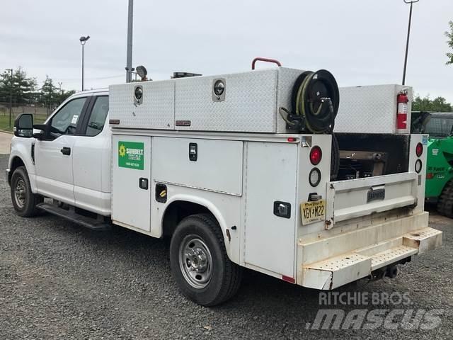 Ford F-250 Komunální / Multi-užitková vozidla